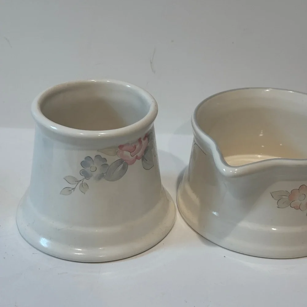 Pfaltzgraff Remembrance Creamer and Sugar Bowl Set Vintage Floral Stoneware USA